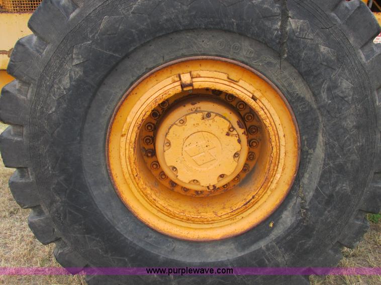 image for item A8642 International H90E Payloader wheel loader