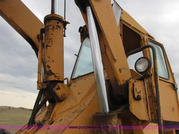 image for item A8642 International H90E Payloader wheel loader