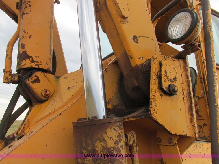 image for item A8642 International H90E Payloader wheel loader