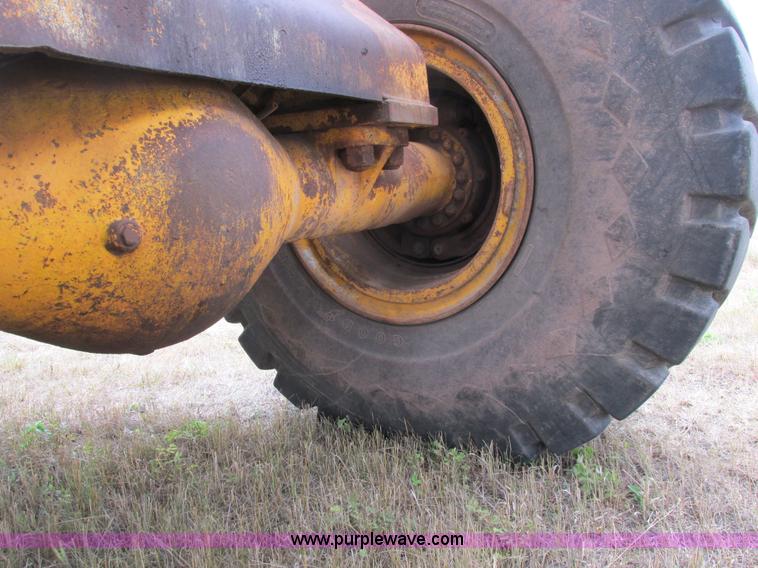 image for item A8642 International H90E Payloader wheel loader