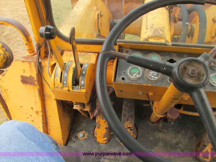 image for item A8642 International H90E Payloader wheel loader