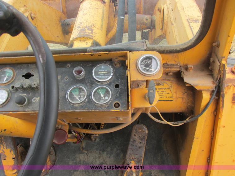 image for item A8642 International H90E Payloader wheel loader