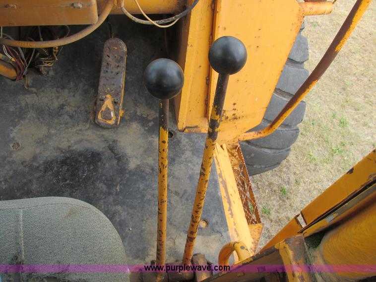 image for item A8642 International H90E Payloader wheel loader