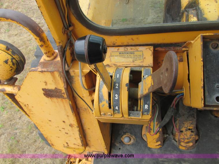 image for item A8642 International H90E Payloader wheel loader