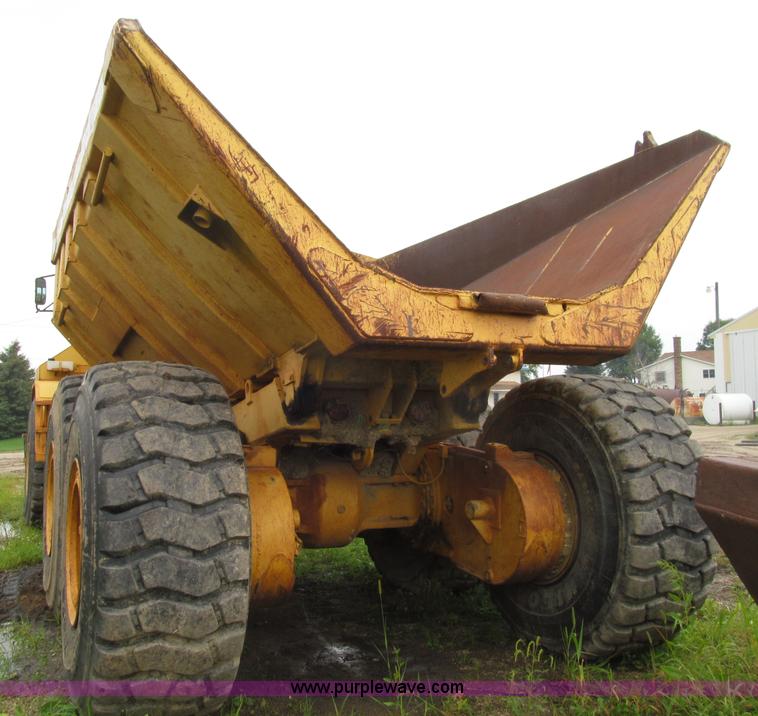 image for item D7468 1998 Moxy MT40 haul truck