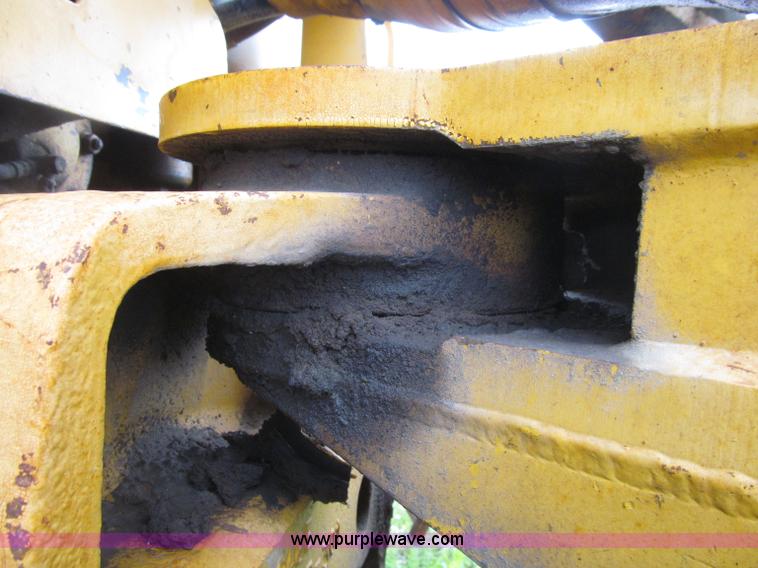 image for item D7468 1998 Moxy MT40 haul truck