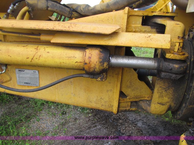 image for item D7468 1998 Moxy MT40 haul truck