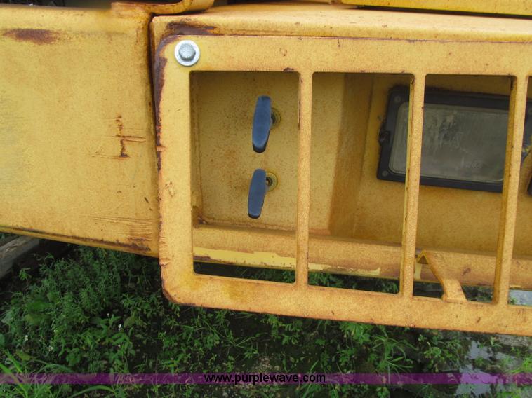 image for item D7468 1998 Moxy MT40 haul truck