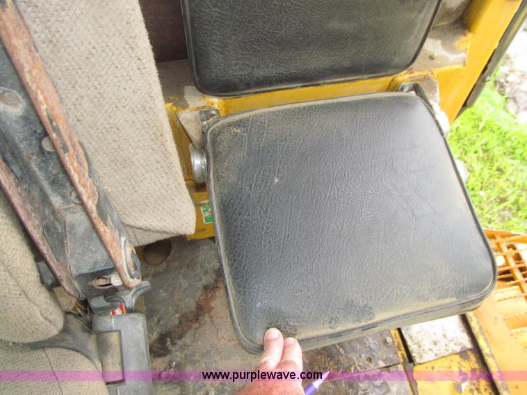 image for item D7468 1998 Moxy MT40 haul truck