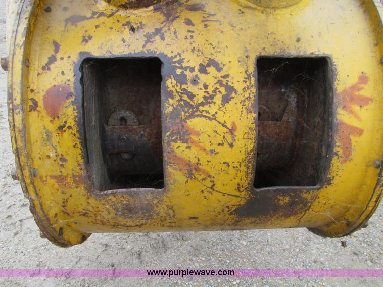 image for item D7470 Caterpillar 29 cable control unit