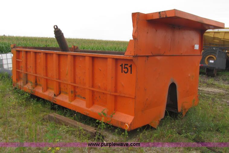 image for item D7472 16' dump bed