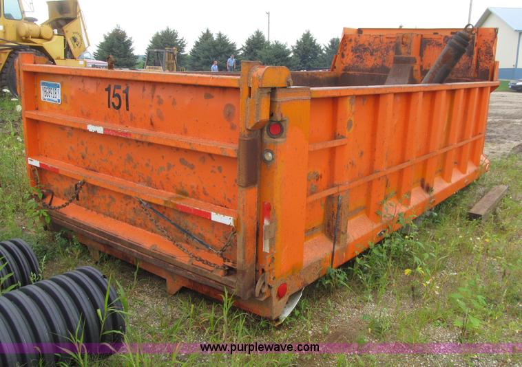 image for item D7472 16' dump bed