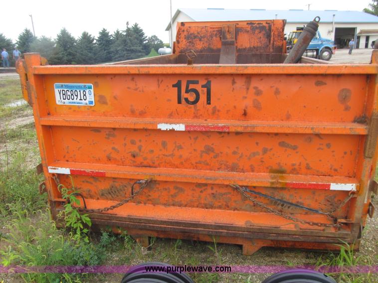 image for item D7472 16' dump bed