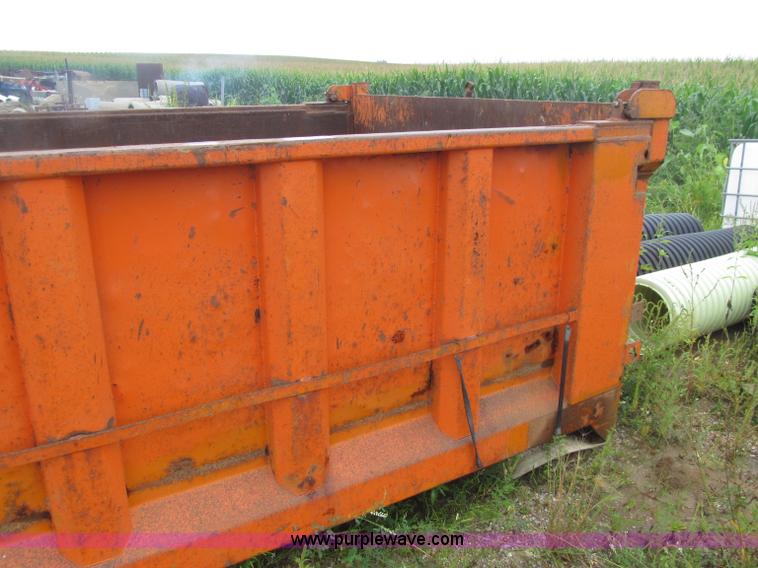 image for item D7472 16' dump bed