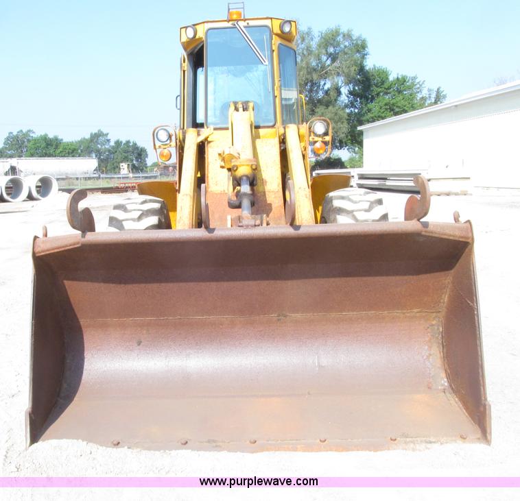 image for item D7476 1981 John Deere 544C wheel loader