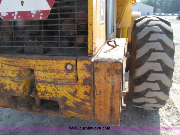 image for item D7476 1981 John Deere 544C wheel loader