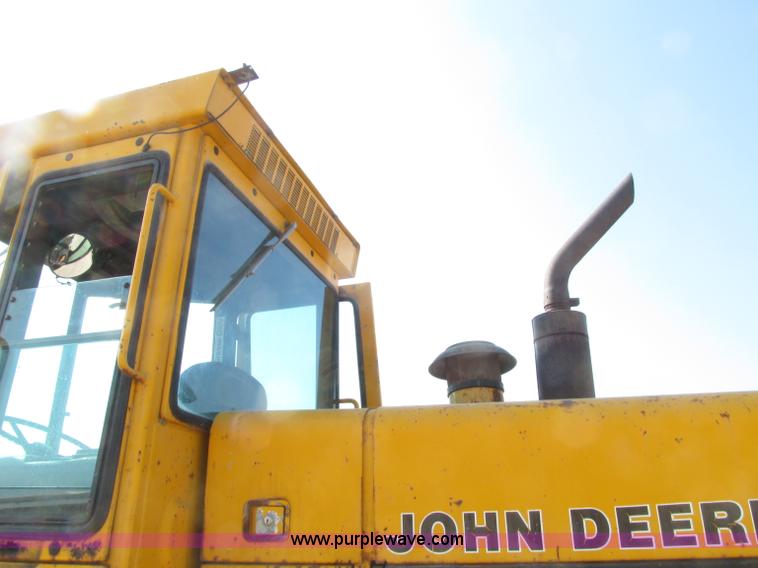 image for item D7476 1981 John Deere 544C wheel loader