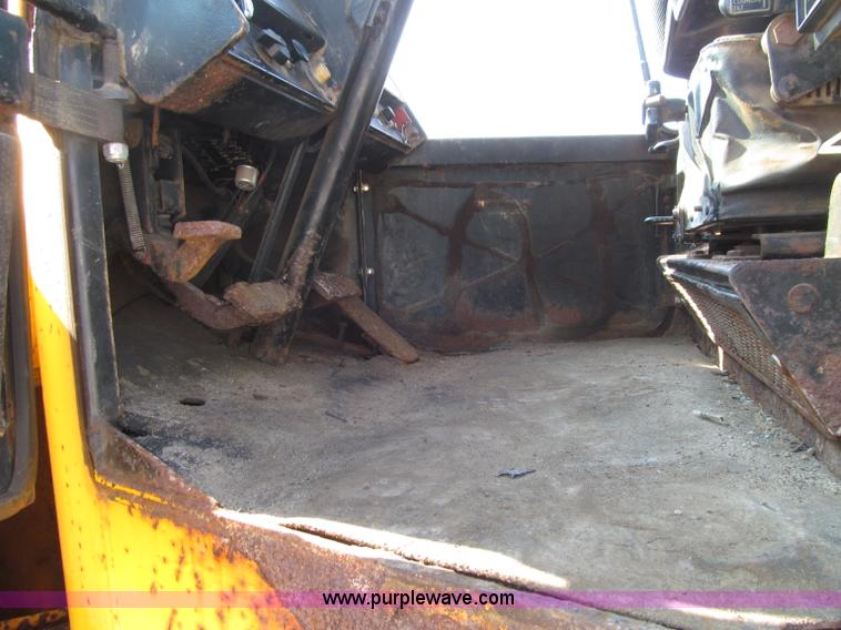 image for item D7476 1981 John Deere 544C wheel loader