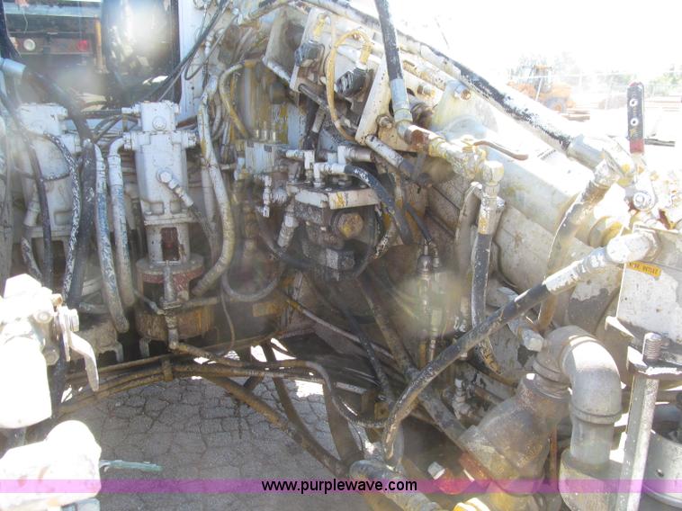 image for item D7477 Ban Corporation self-propelled paint striping machine