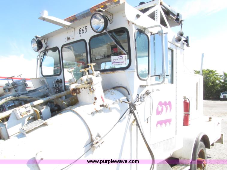 image for item D7477 Ban Corporation self-propelled paint striping machine