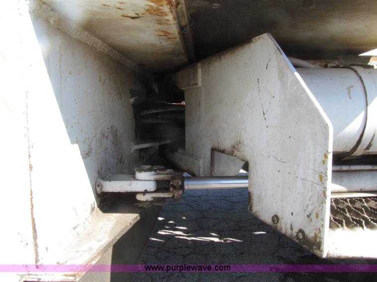 image for item D7477 Ban Corporation self-propelled paint striping machine