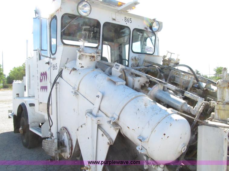 image for item D7477 Ban Corporation self-propelled paint striping machine