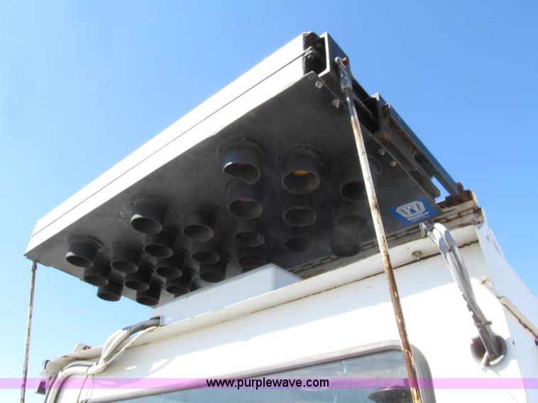 image for item D7477 Ban Corporation self-propelled paint striping machine