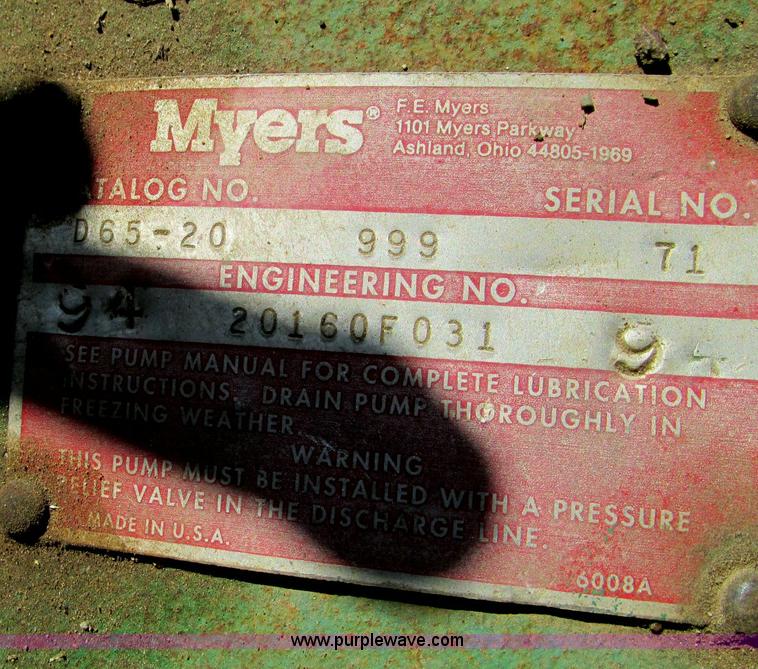 image for item E5189 1990 International 4900 vacuum truck