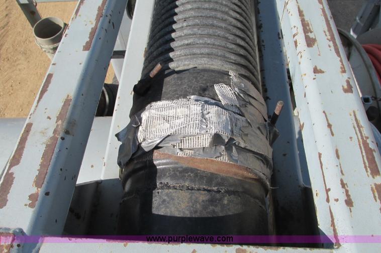 image for item E5189 1990 International 4900 vacuum truck