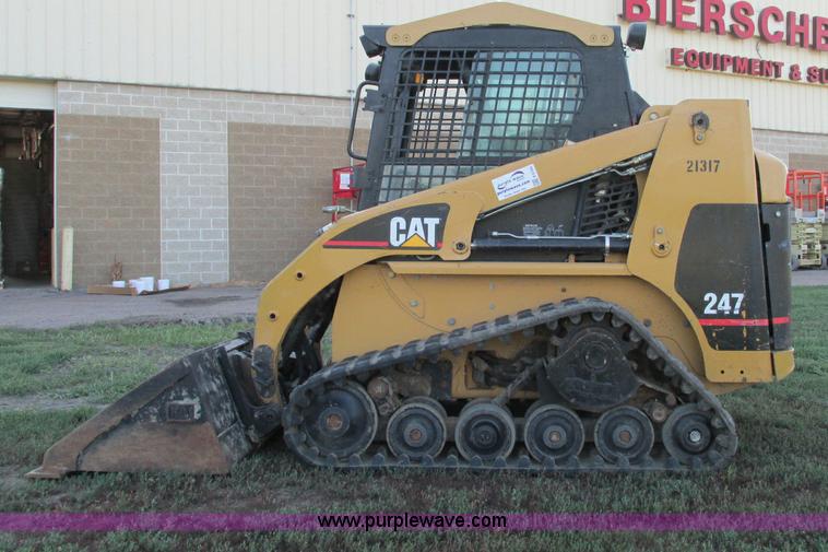 image for item E5193 2003 Caterpillar 247 track skid steer