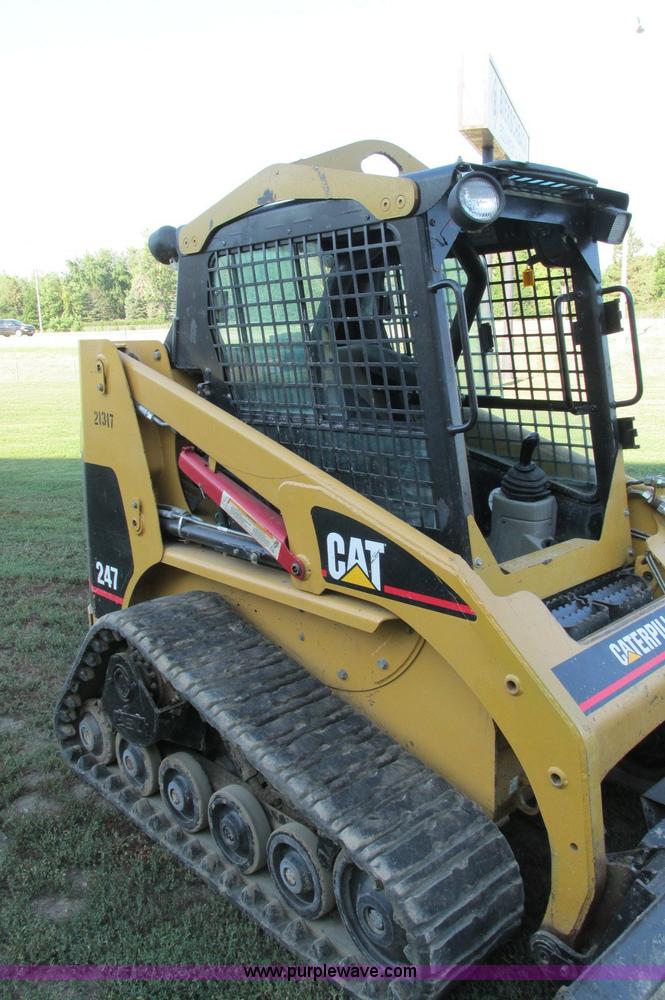image for item E5193 2003 Caterpillar 247 track skid steer