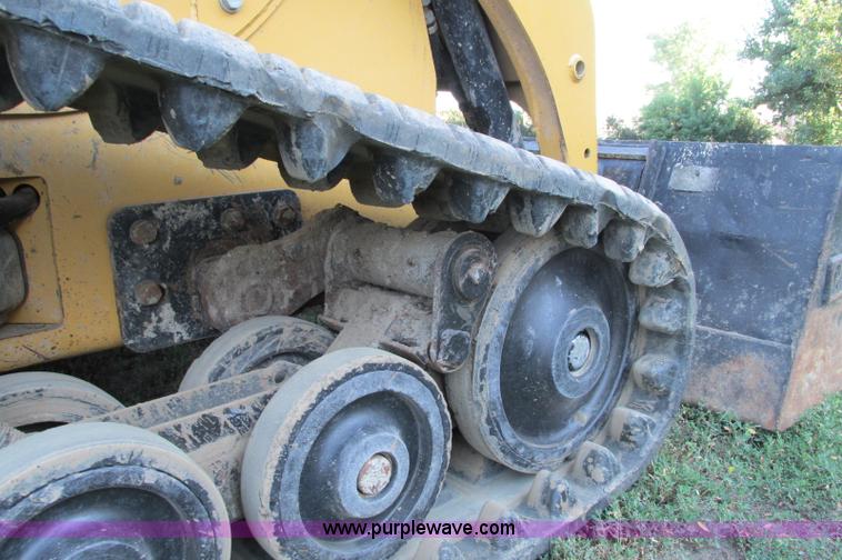 image for item E5193 2003 Caterpillar 247 track skid steer