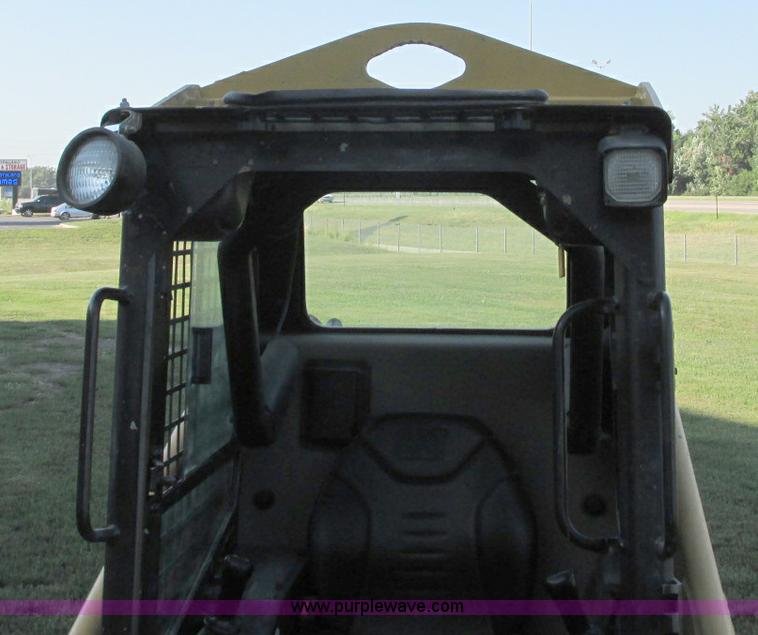 image for item E5193 2003 Caterpillar 247 track skid steer