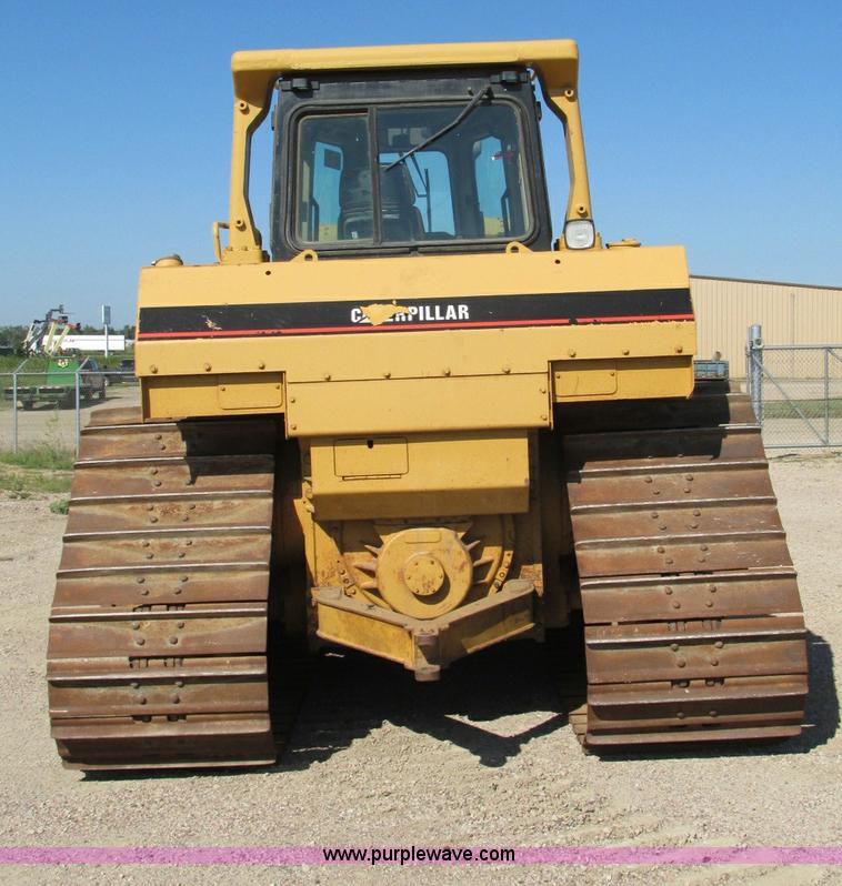 image for item E5194 1997 Caterpillar D6R LGP dozer