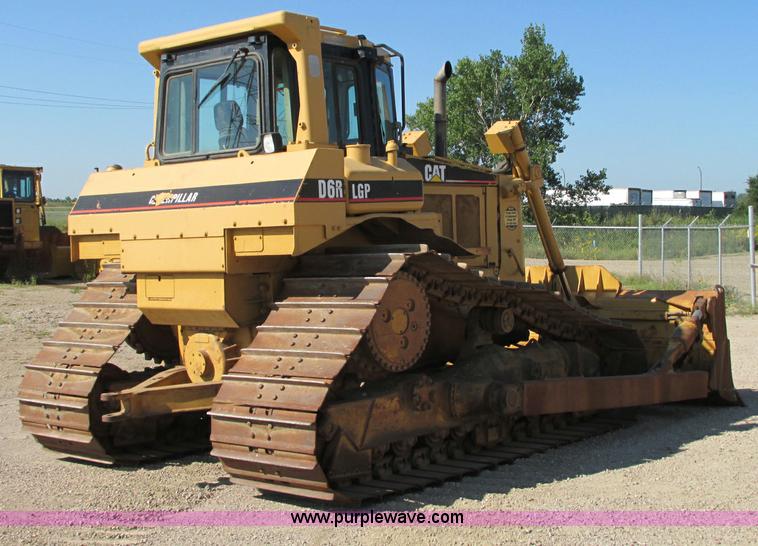 image for item E5194 1997 Caterpillar D6R LGP dozer
