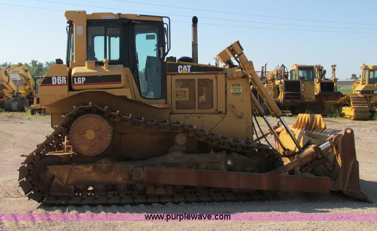 image for item E5194 1997 Caterpillar D6R LGP dozer