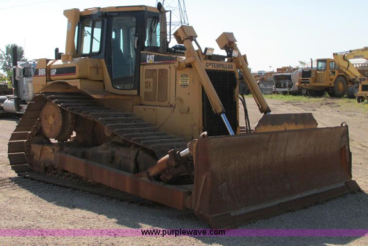 image for item E5194 1997 Caterpillar D6R LGP dozer