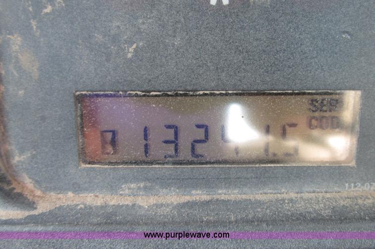 image for item E5194 1997 Caterpillar D6R LGP dozer