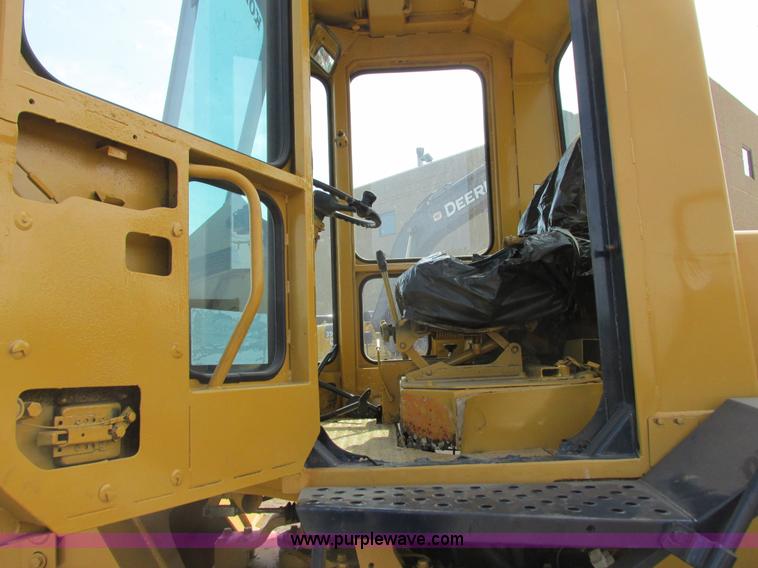 image for item G8993 1987 Komatsu WA150-1 wheel loader