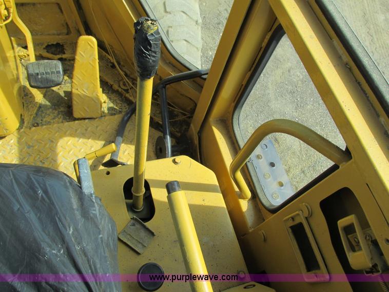 image for item G8993 1987 Komatsu WA150-1 wheel loader
