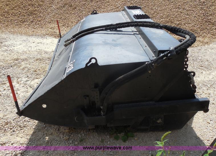 image for item H9809 Caterpillar BT18 skid steer broom