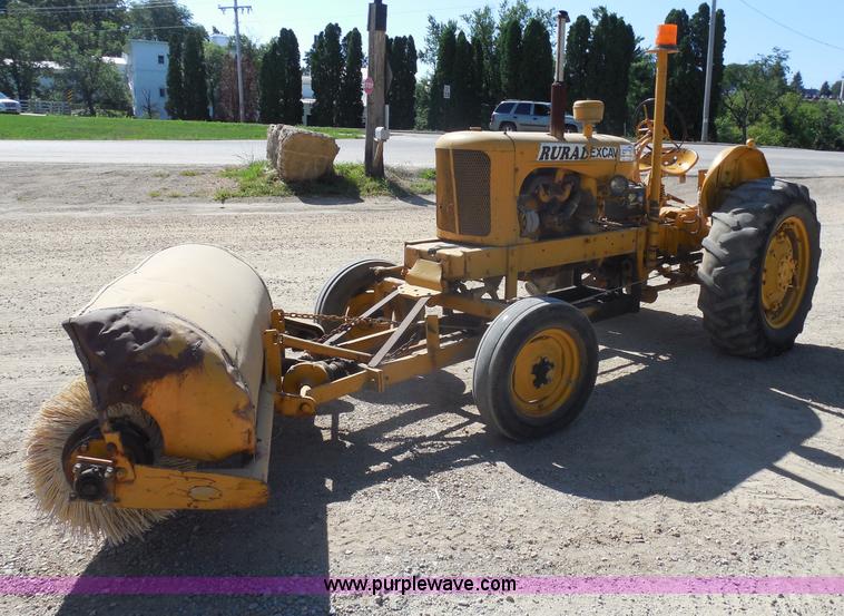 image for item H9811 1950 Allis Chalmers WD-45 tractor