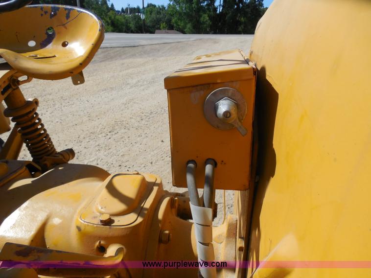 image for item H9811 1950 Allis Chalmers WD-45 tractor