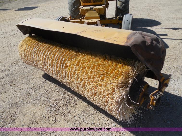 image for item H9811 1950 Allis Chalmers WD-45 tractor