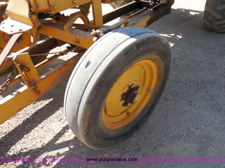 image for item H9811 1950 Allis Chalmers WD-45 tractor