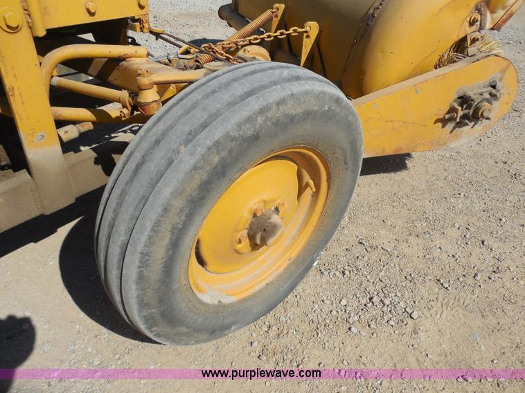 image for item H9811 1950 Allis Chalmers WD-45 tractor