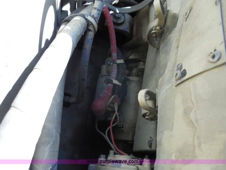 image for item H9812 Ingersoll Rand D25 vibratory roller