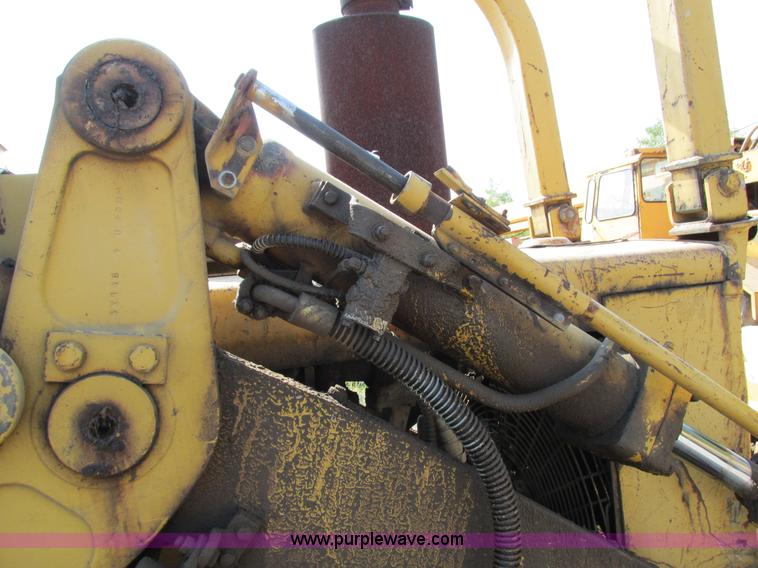 image for item I4250 1970 Caterpillar 955K track loader