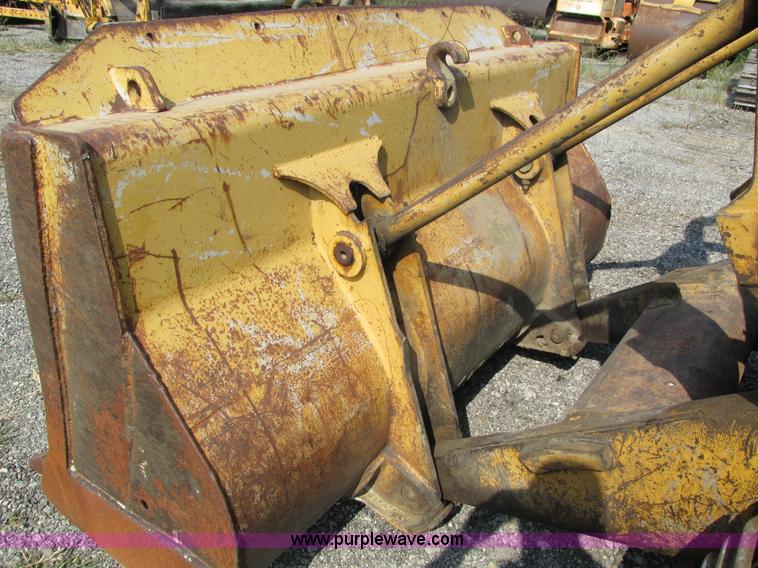 image for item I4250 1970 Caterpillar 955K track loader