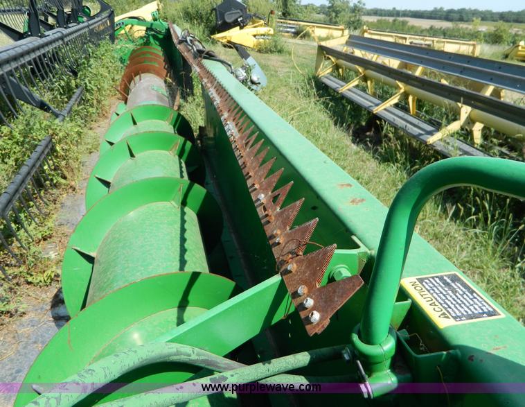 image for item D6023 John Deere 925F flex header